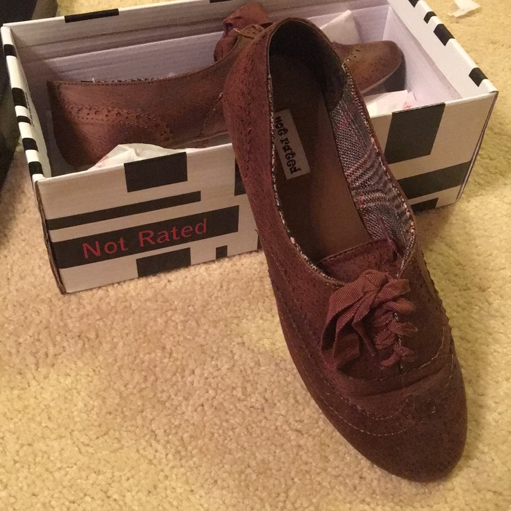 Not rated brown flats